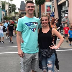 Meet your Posher, Kayla